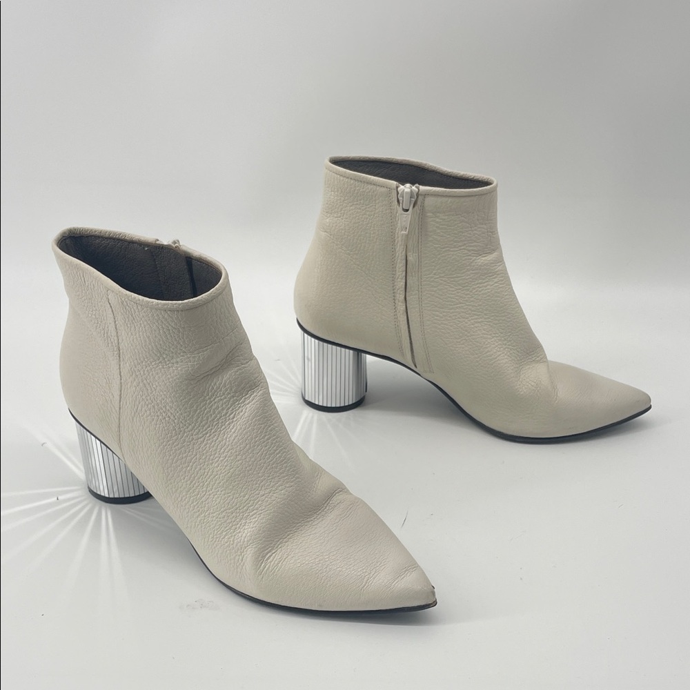 Pedro Garcia Leather Mirror Block Boots in White 37.5 S26